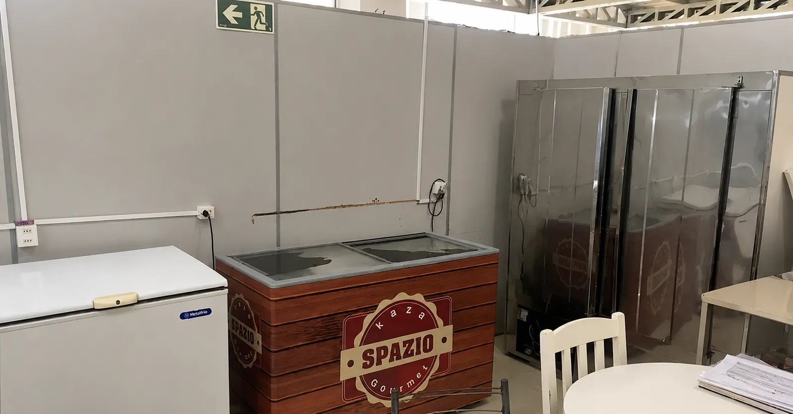 Área de refrigeração do restaurante